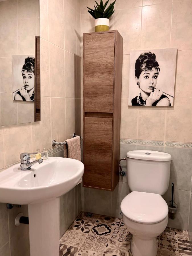 Suite Bonalba Аликанте Екстериор снимка